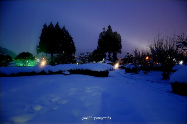 瑠璃光寺雪景色03.jpg