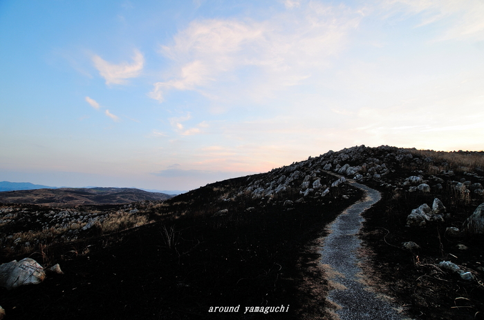 秋吉台山焼き夕景001.jpg