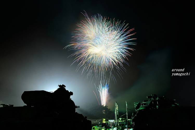自衛隊花火06.jpg